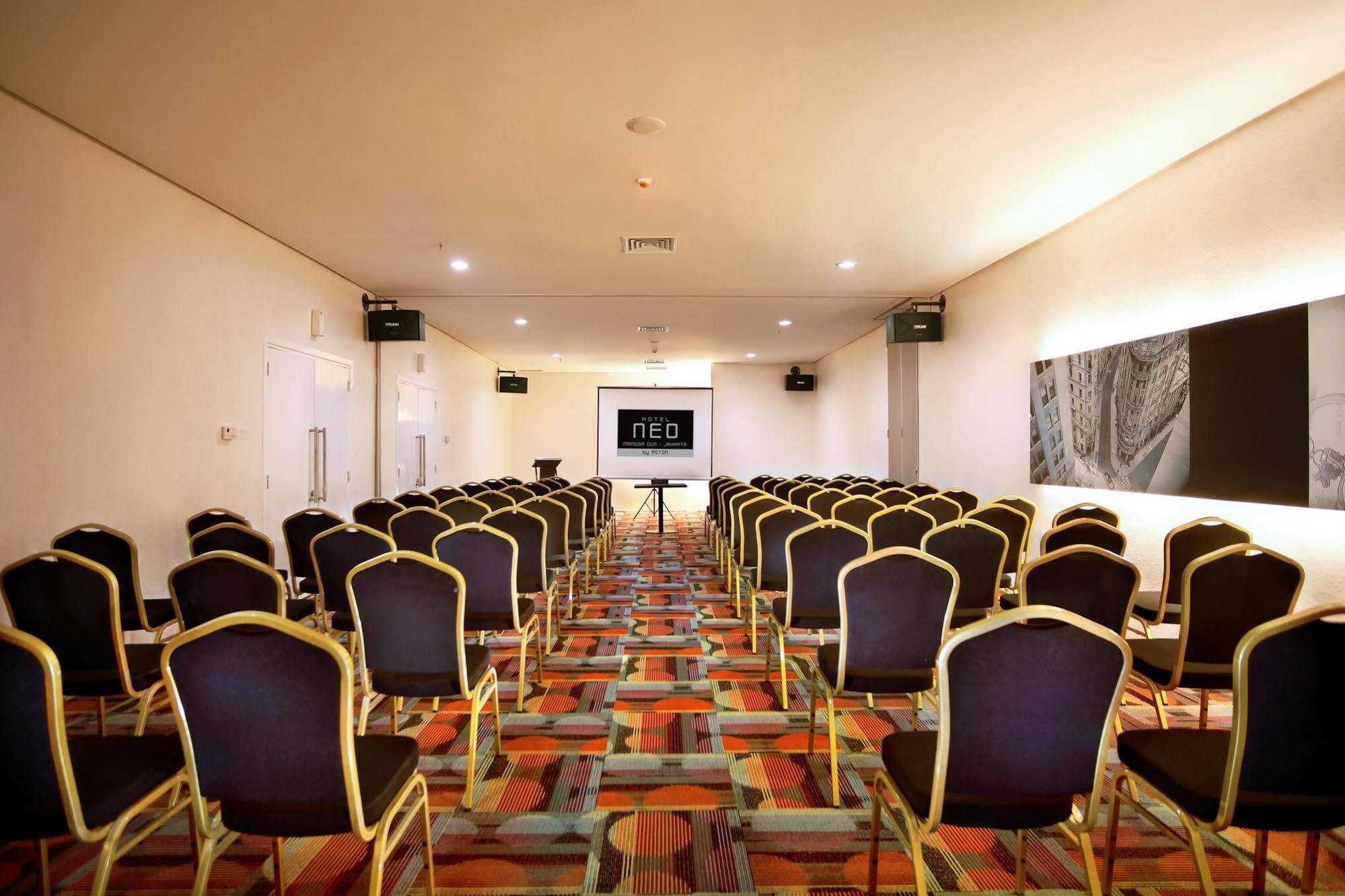 Neo Hotel Mangga Dua By Aston Jakarta Exterior photo